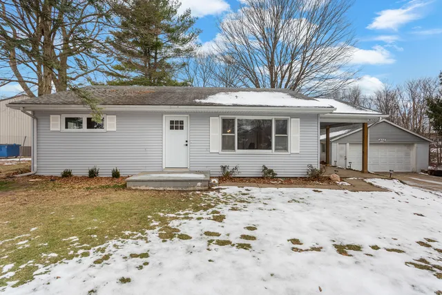 $162,000 | 402 South Washington Street, Saybrook, IL 61770