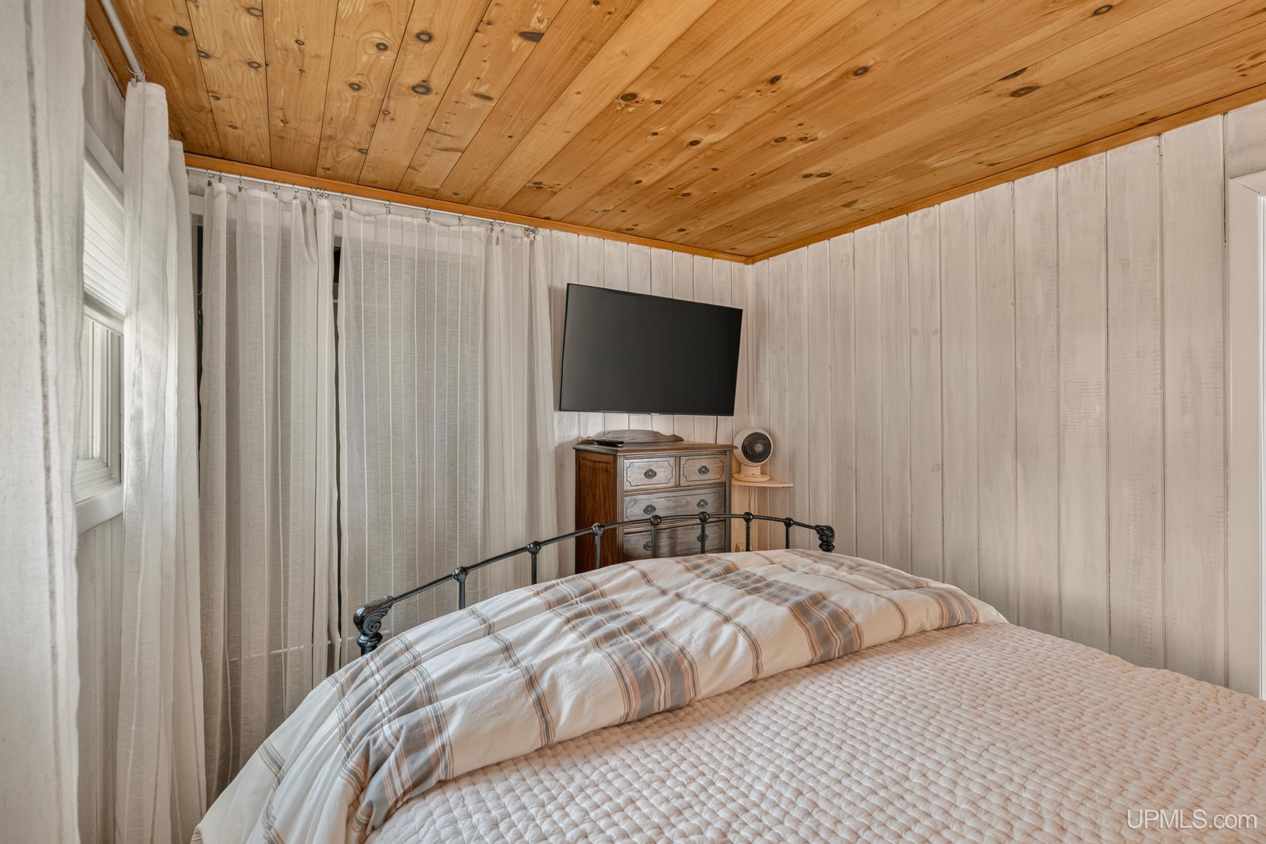 703 Corbridge Road Gulliver, MI 49840 - Photo 29 of 77