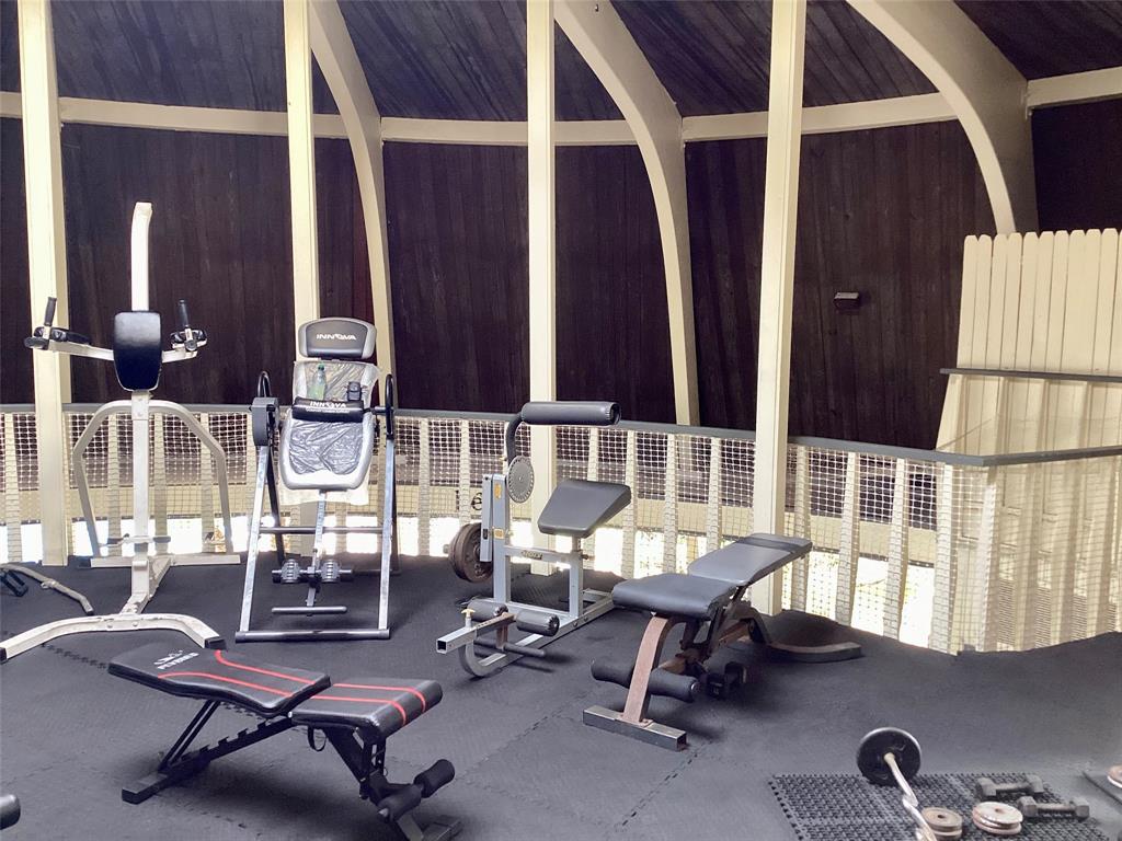 5300 Northeast 24th Terrace, Unit 416C Fort Lauderdale, FL 33308 - Photo 21 of 26 a living room with furniture