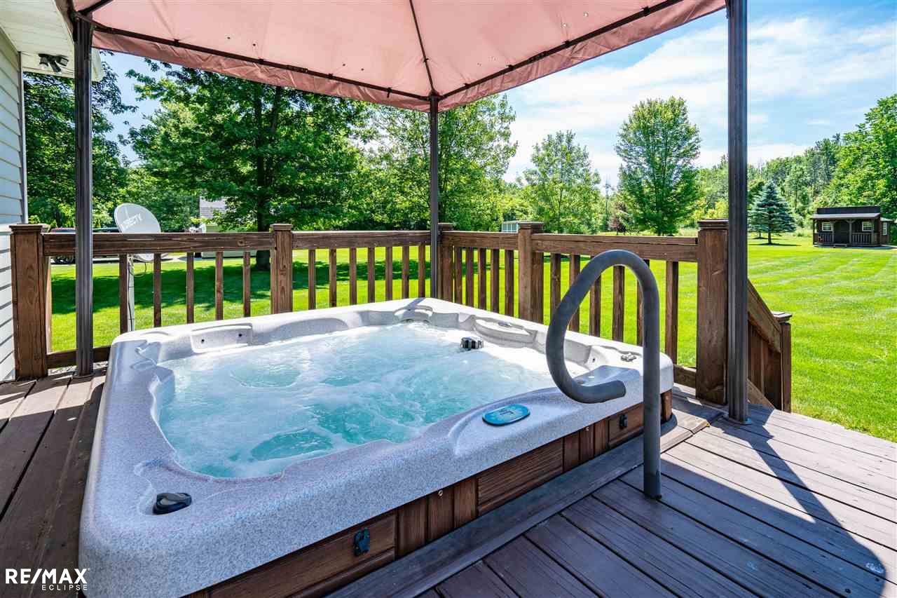 17130 Irwin Road Armada, MI 48005 - Photo 6 of 44