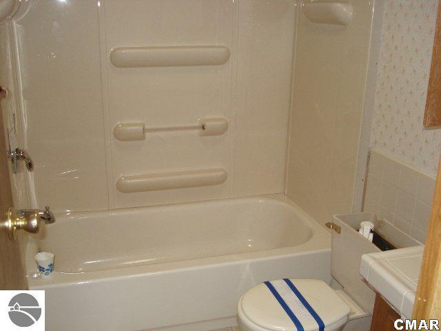 7581 South Summerton Road Shepherd, MI 48883 - Photo 11 of 25 1770070-10.JPG