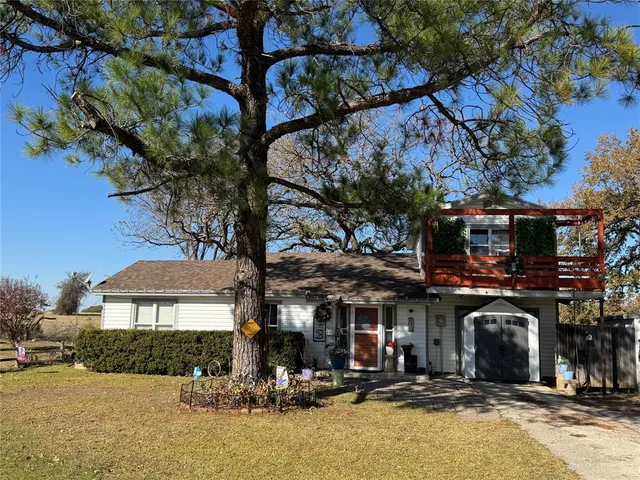 $350,000 | 210 Davis Ranch Road, Alvarado, TX 76009