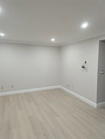 $2,300 | 10 Wild Oaks Road, Unit 124, Goldens Bridge, NY 10526