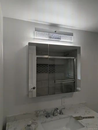 $2,300 | 10 Wild Oaks Road, Unit 124, Goldens Bridge, NY 10526