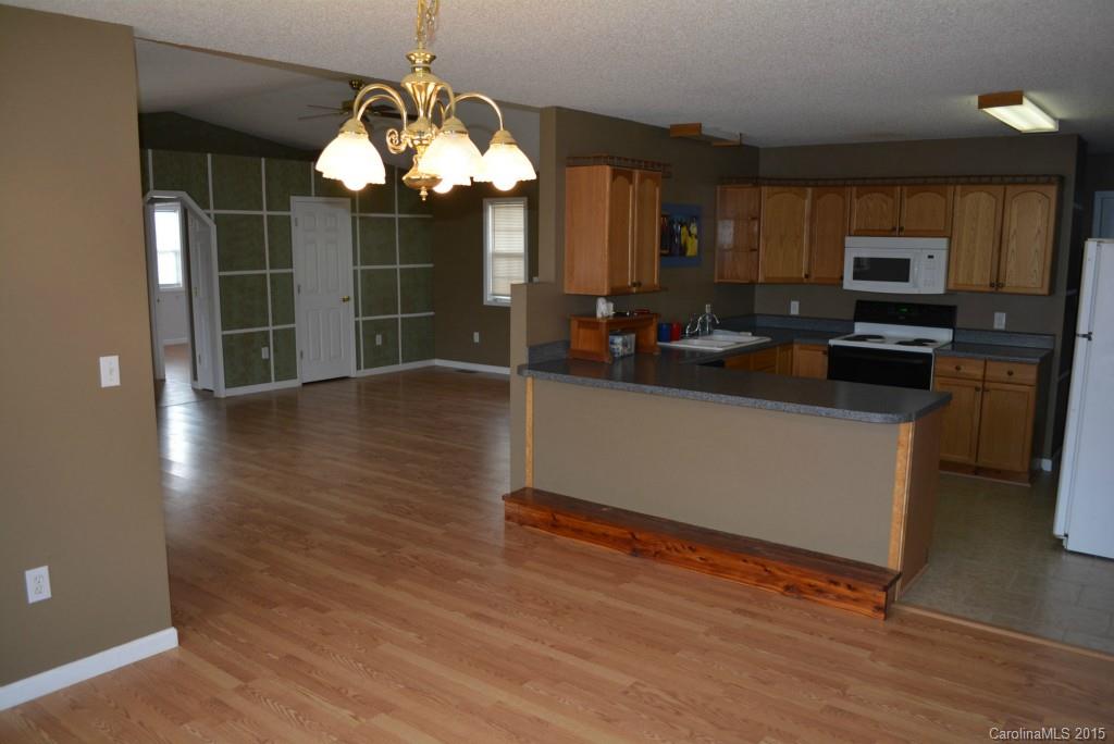 3394 Gordon Road York, SC 29745 - Photo 6 of 24 Gallery Image 6