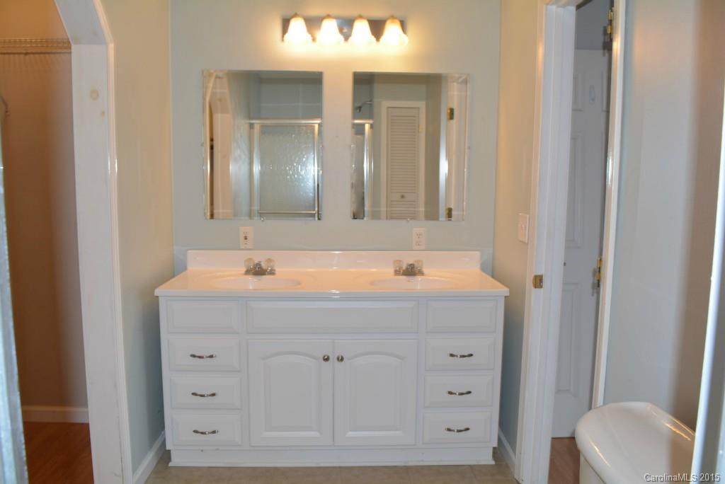 3394 Gordon Road York, SC 29745 - Photo 9 of 24 Gallery Image 9