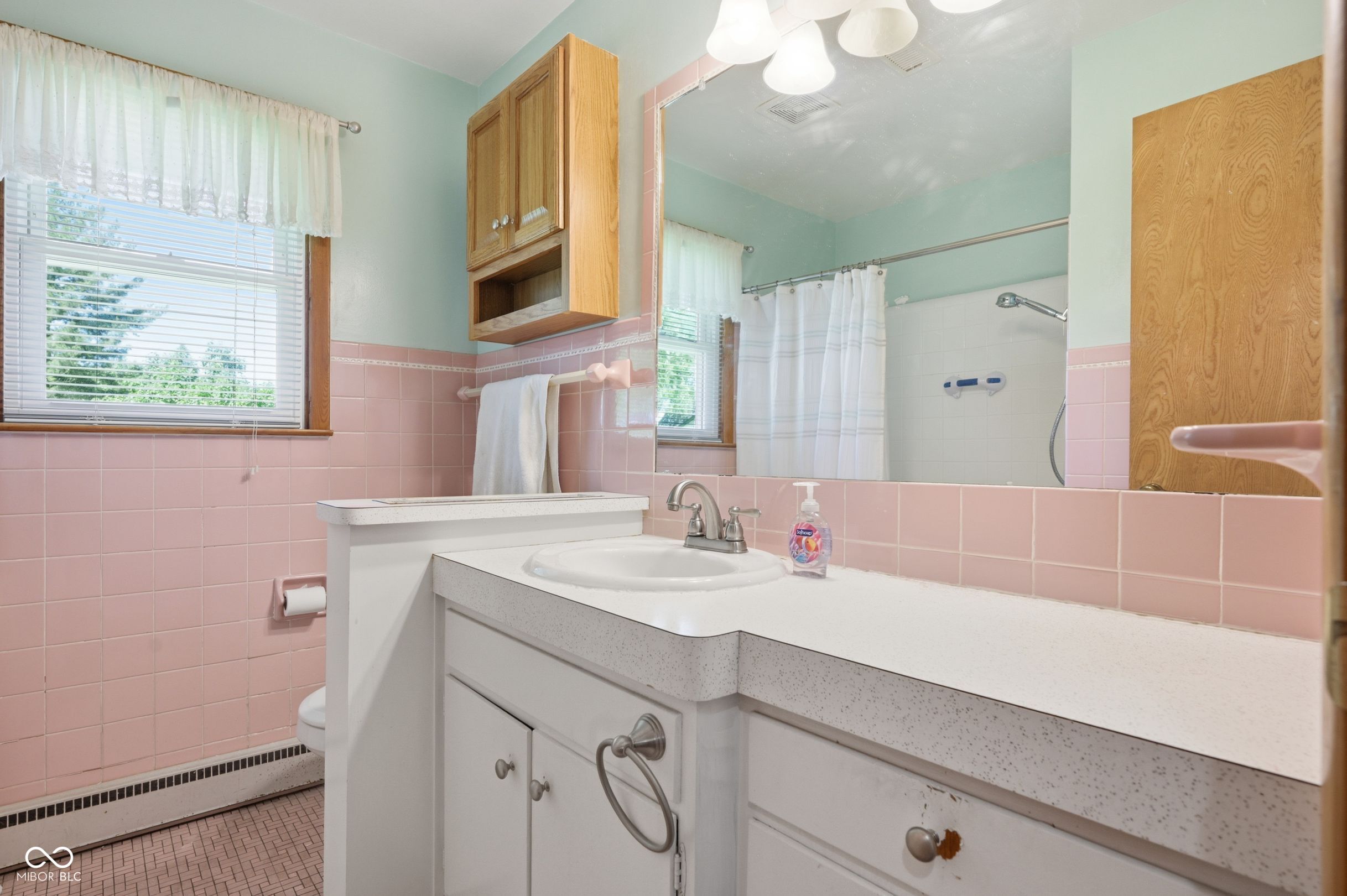 705 Oxford Road Anderson, IN 46012 - Photo 14 of 21
