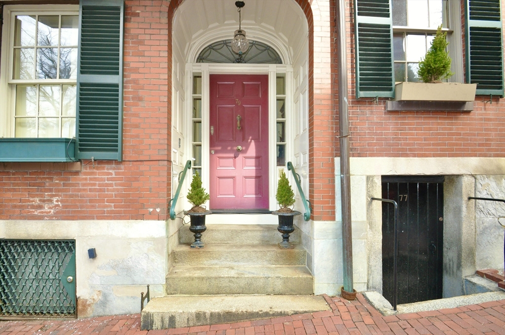 79 Pinckney Street Boston, MA 02114 - Photo 3 of 20