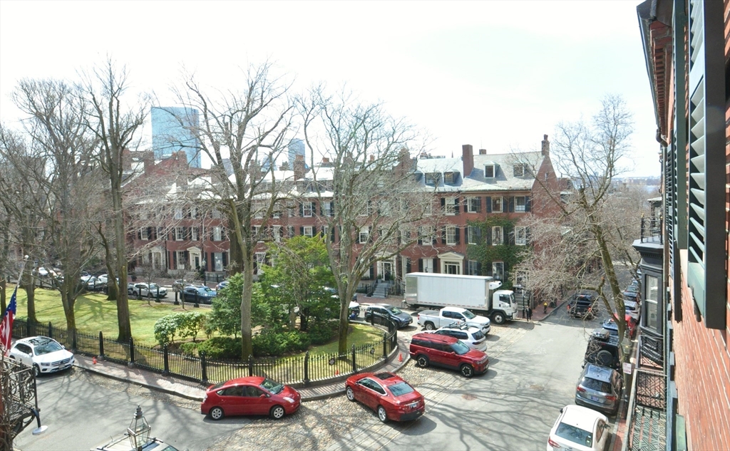 79 Pinckney Street Boston, MA 02114 - Photo 9 of 20