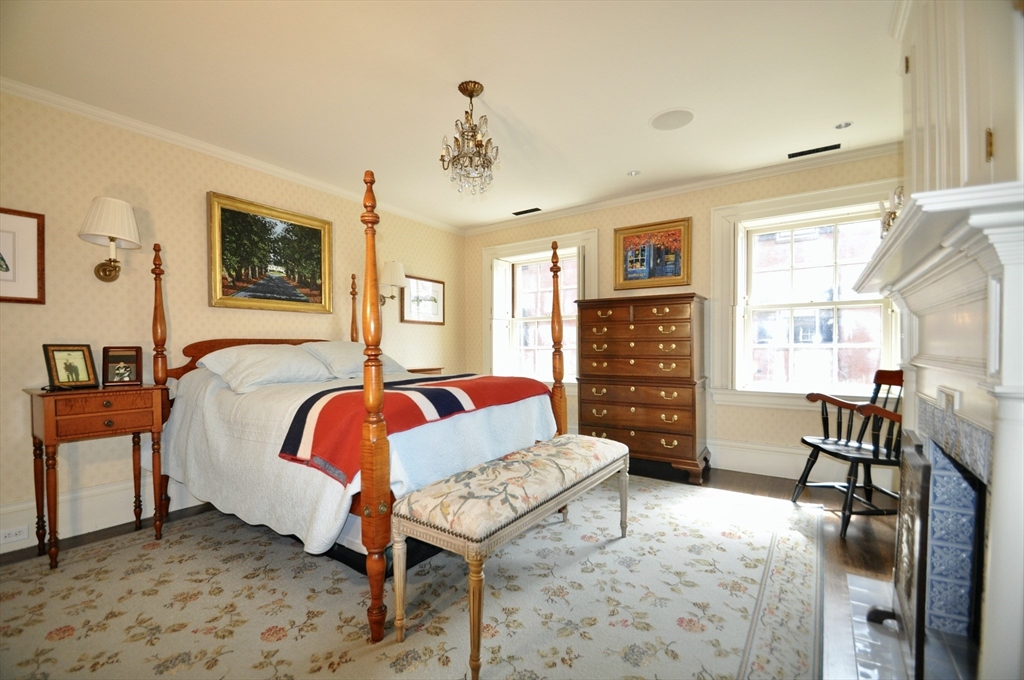 79 Pinckney Street Boston, MA 02114 - Photo 10 of 20