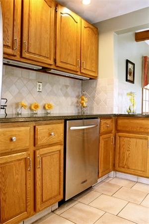 23 Willard Road Reading, MA 01867 - Photo 9 of 23 Gallery Image 9