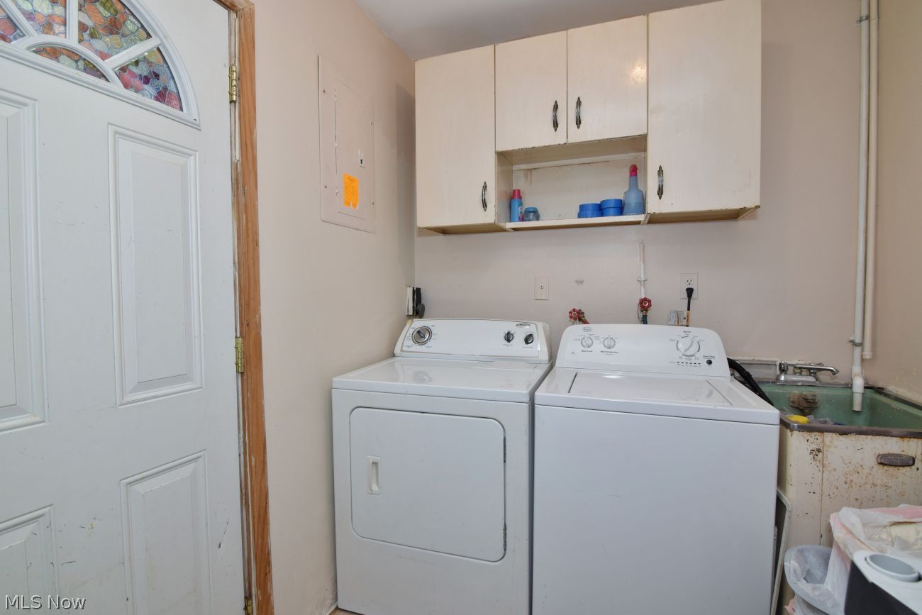 19219 Firwood Road Cleveland, OH 44110 - Photo 8 of 15