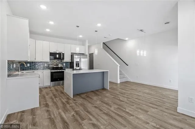 $2,295 | 425 West 8th Street, Unit 21, New Richmond, WI 54017