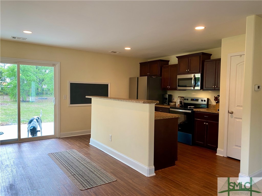 113 Bridgewood Drive Springfield, GA 31329 - Photo 13 of 39