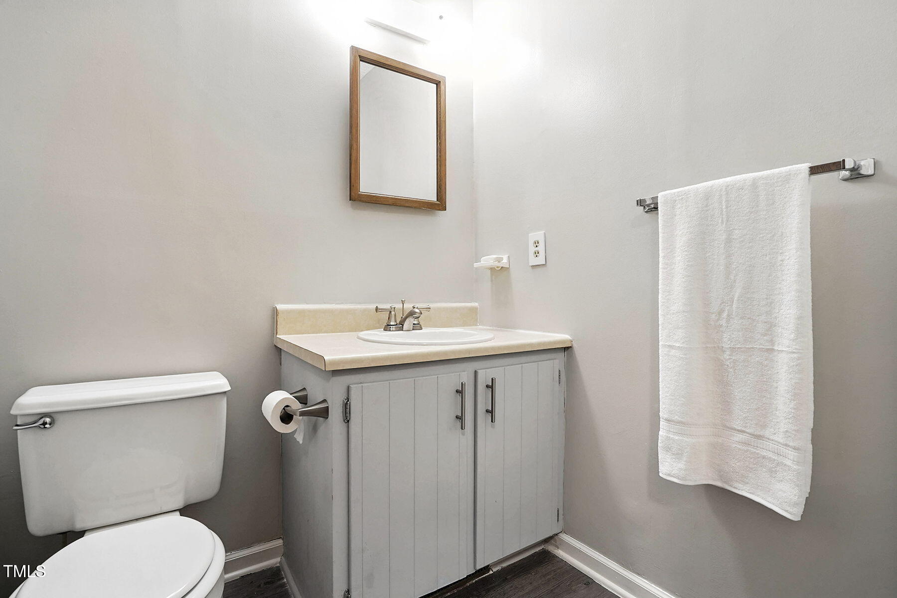 2005 Shenandoah Road Raleigh, NC 27603 - Photo 21 of 35 Upstairs bathroom