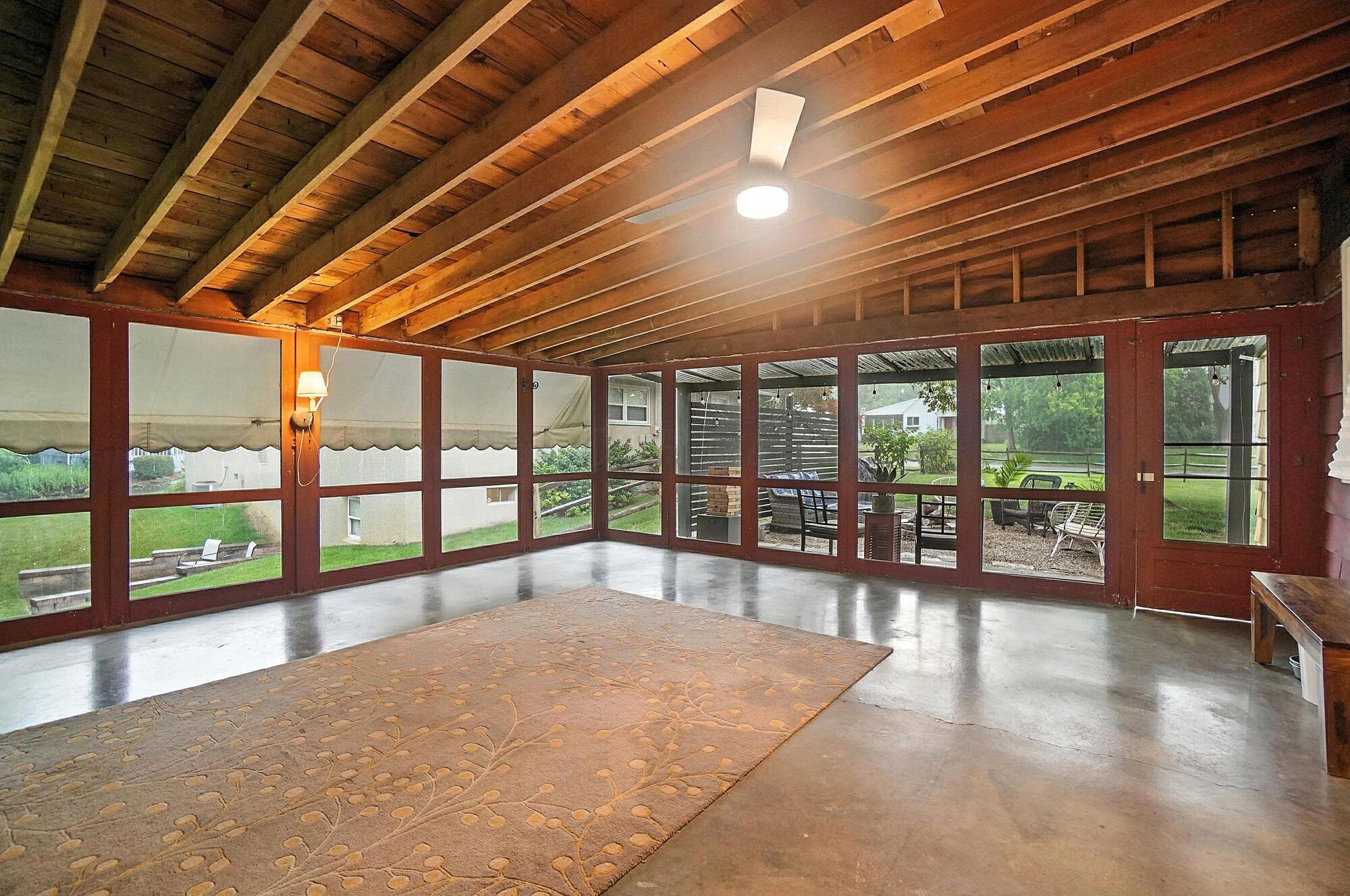 2620 Edgevale Road Columbus, OH 43221 - Photo 21 of 50 Oversized screened in patio off of kitchen.