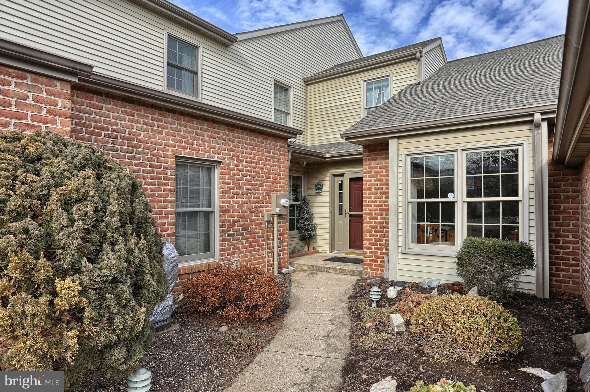 81 Leearden Road Hershey, PA 17033 - Photo 1 of 28 Gallery Image 1