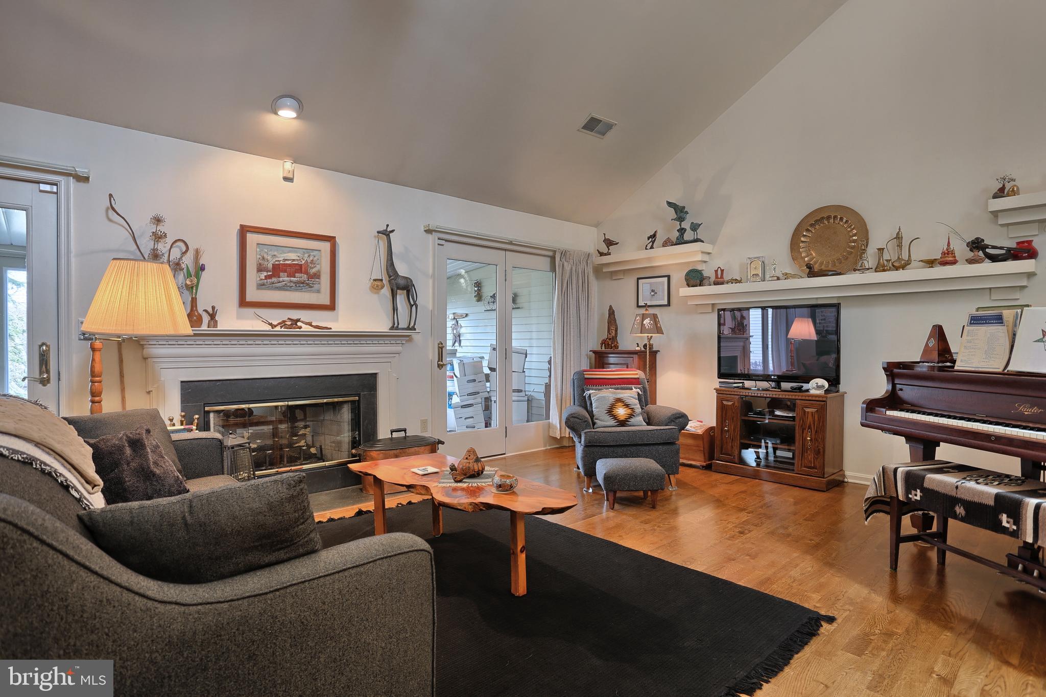 81 Leearden Road Hershey, PA 17033 - Photo 4 of 28 Gallery Image 4