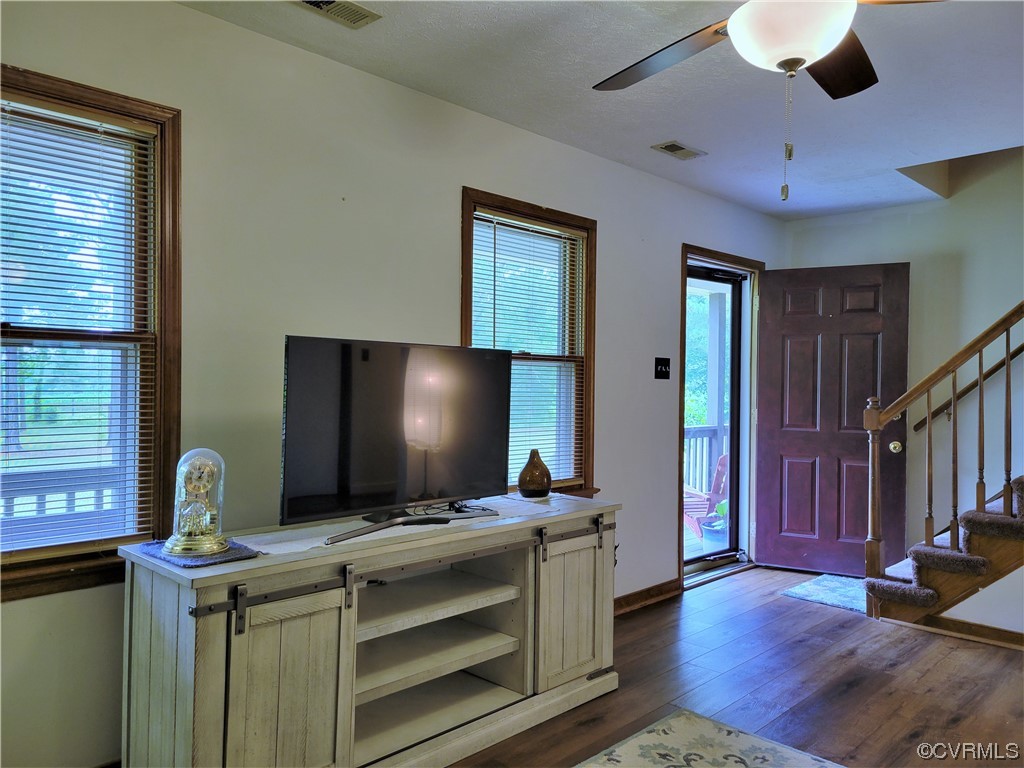 434 Upshaw Road Aylett, VA 23009 - Photo 4 of 41 Gallery Image 4