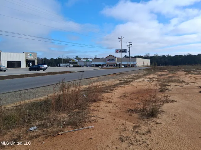 $1,300,000 | 63 Old Highway, Lucedale, MS 39452