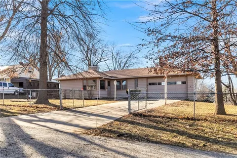 $200,000 | 5128 North Lister Avenue, Kansas City, MO 64119