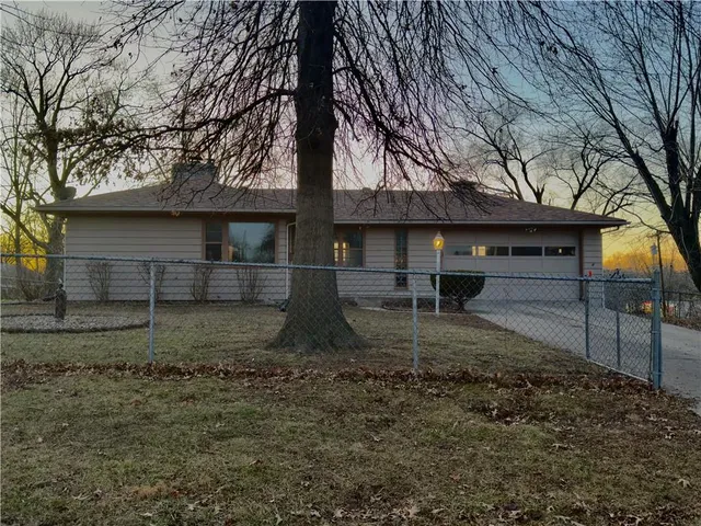 $200,000 | 5128 North Lister Avenue, Kansas City, MO 64119