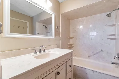 $200,000 | 5128 North Lister Avenue, Kansas City, MO 64119