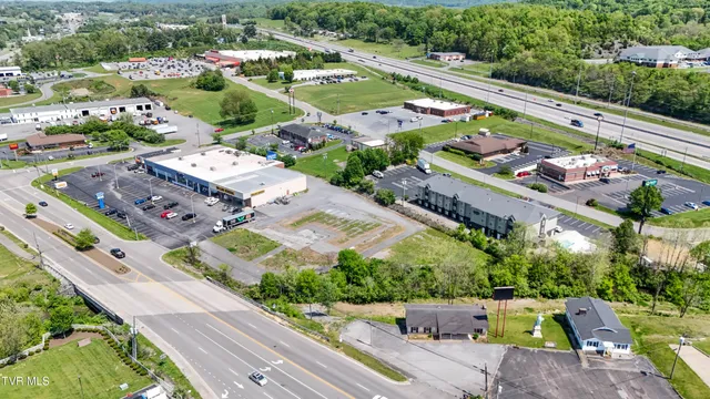 $595,000 | 3323 Lee Highway, Bristol, VA 24202