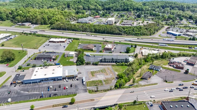 $595,000 | 3323 Lee Highway, Bristol, VA 24202