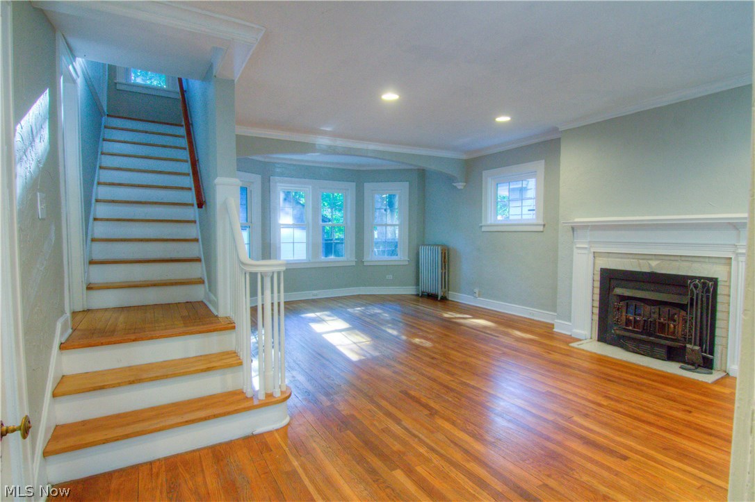 2240 Maplewood Road Cleveland, OH 44118 - Photo 4 of 27