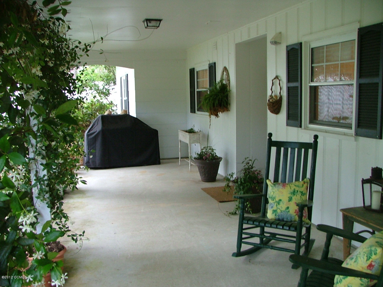 192 Windy Point Road Beaufort, NC 28516 - Photo 5 of 31 Front Porch
