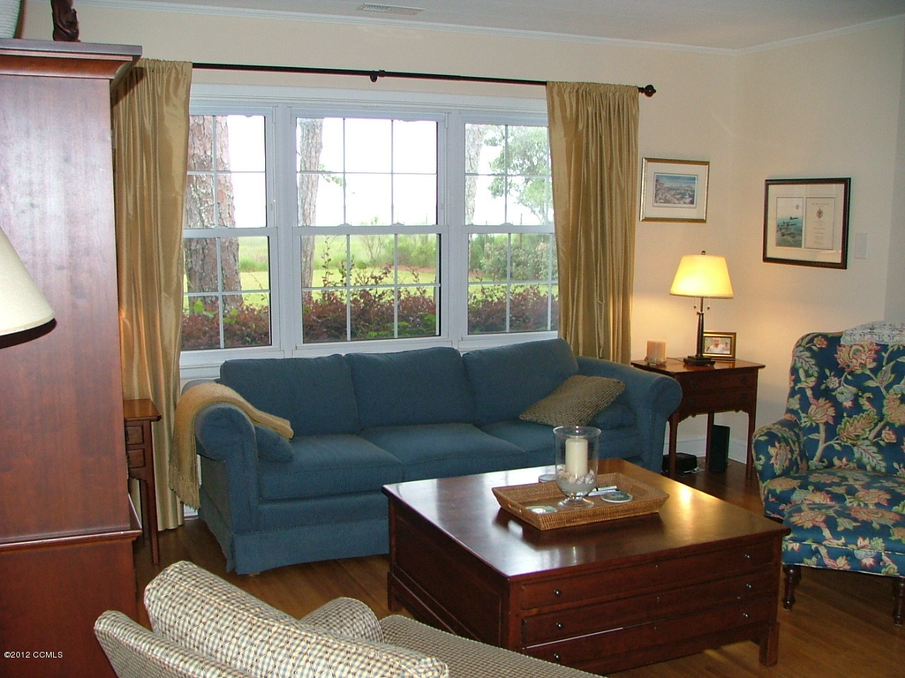 192 Windy Point Road Beaufort, NC 28516 - Photo 10 of 31 Living