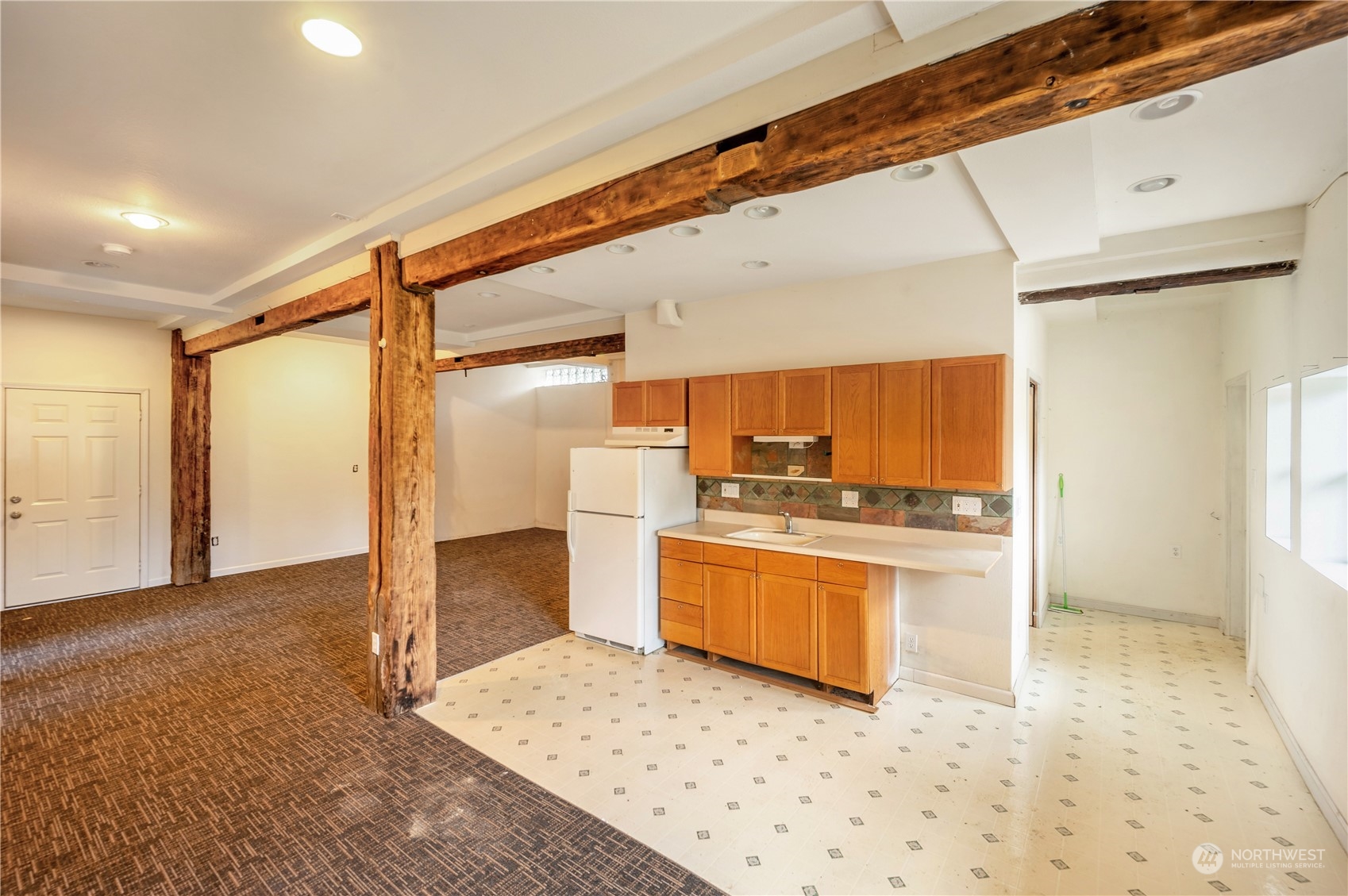 1848 Kelly Road Bellingham, WA 98226 - Photo 18 of 39 a kitchen with stainless steel appliances granite countertop a refrigerator and a stove top oven