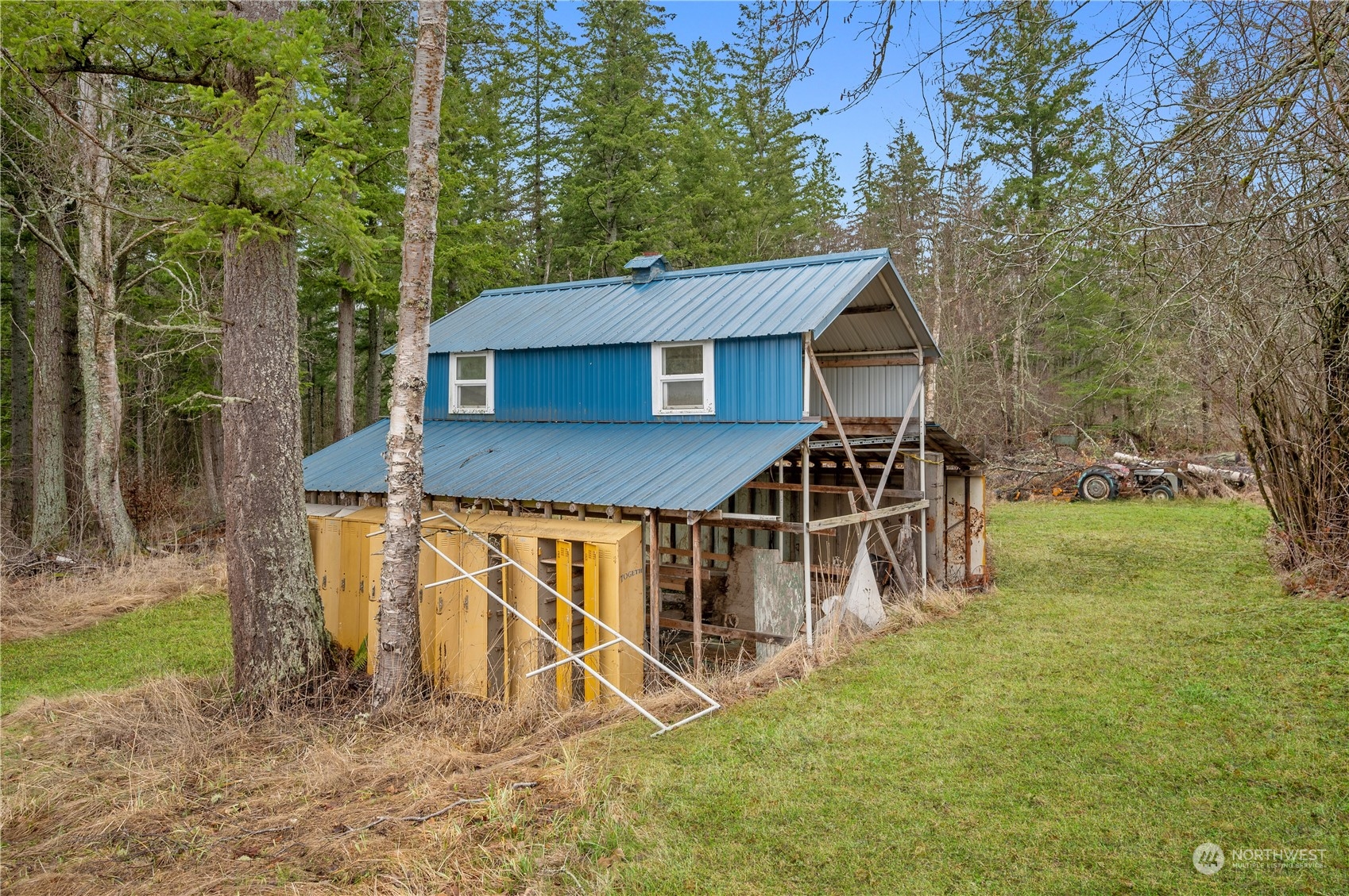 1848 Kelly Road Bellingham, WA 98226 - Photo 28 of 39 a view of a house with a yard