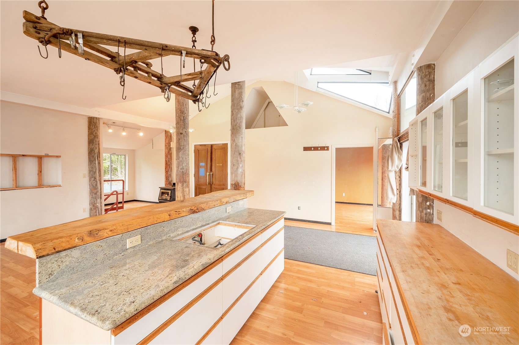 1848 Kelly Road Bellingham, WA 98226 - Photo 10 of 39 a spacious bathroom with a tub sink and mirror