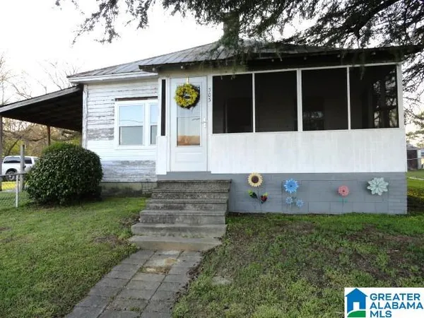 $27,000 | 303 3rd Street, Docena, AL 35060