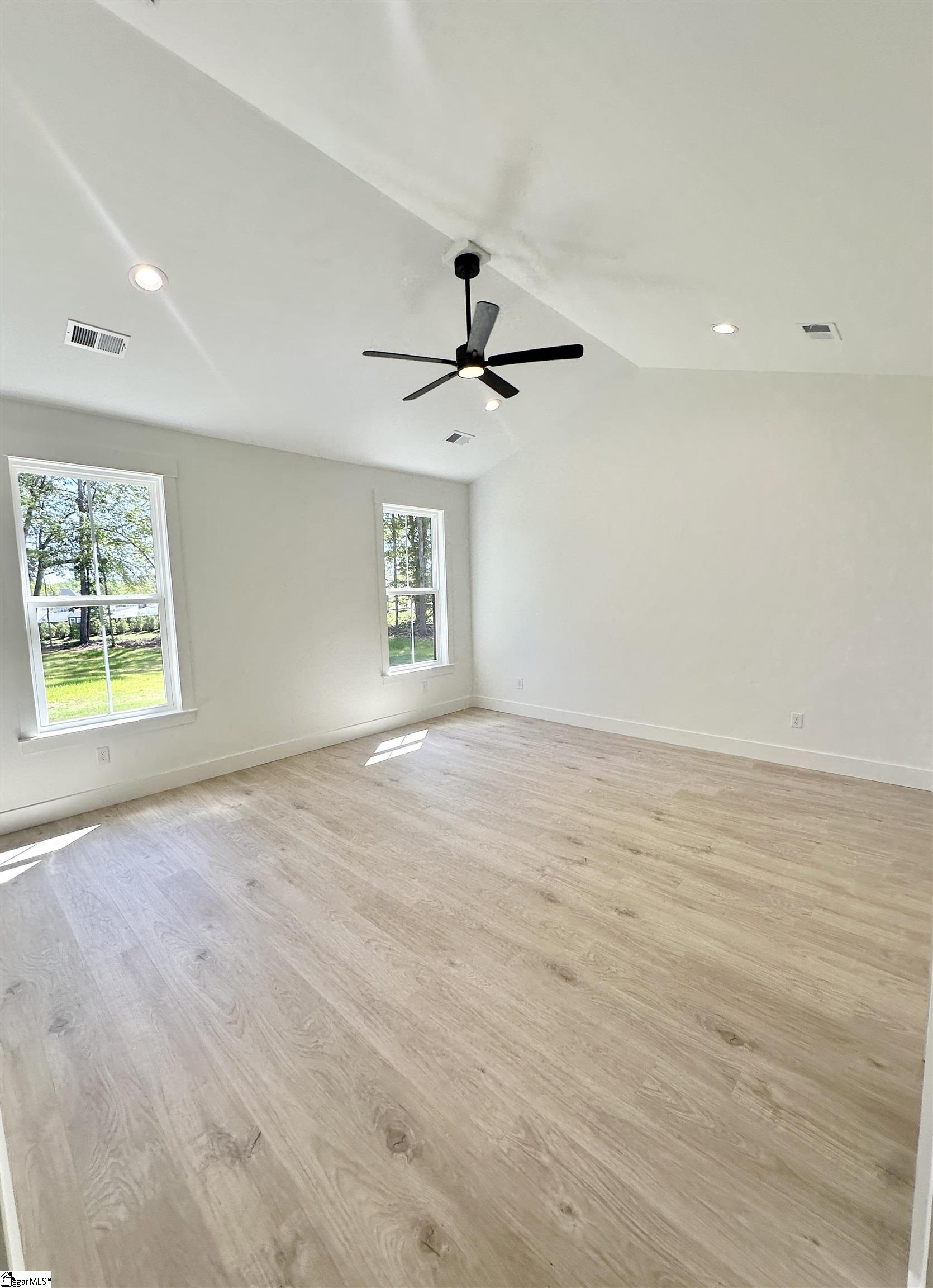 960 Goodjoin Road Campobello, SC 29322 - Photo 11 of 20