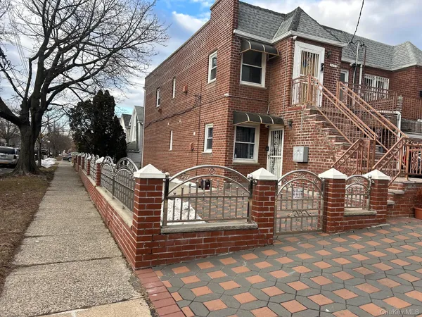 $2,800 | 9801 Seaview Avenue, Unit 2 | Canarsie