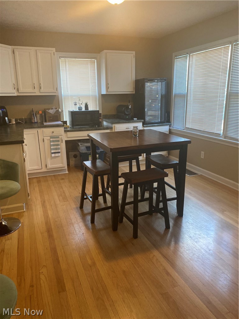 556 Massillon Road Akron, OH 44306 - Photo 3 of 15