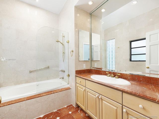 $1,115,000 | 545 Alminar Avenue, Coral Gables, FL 33146