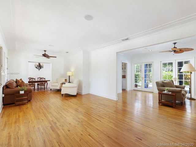 $1,115,000 | 545 Alminar Avenue, Coral Gables, FL 33146