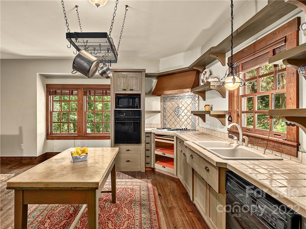 35 Hickory Forest Road Fairview, NC 28730 - Photo 8 of 48 Gallery Image 8