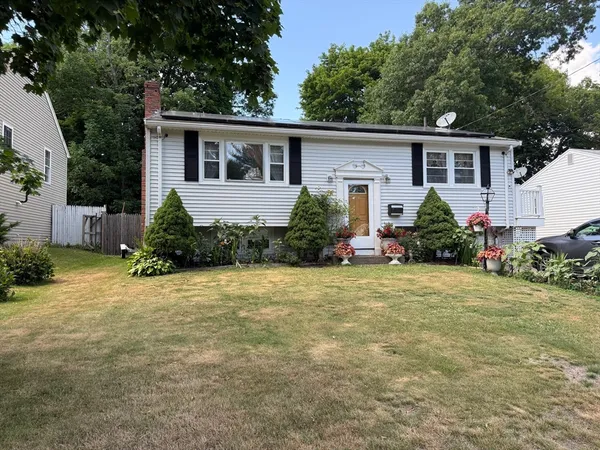 $585,000 | 39 Central Street, Brockton, MA 02301