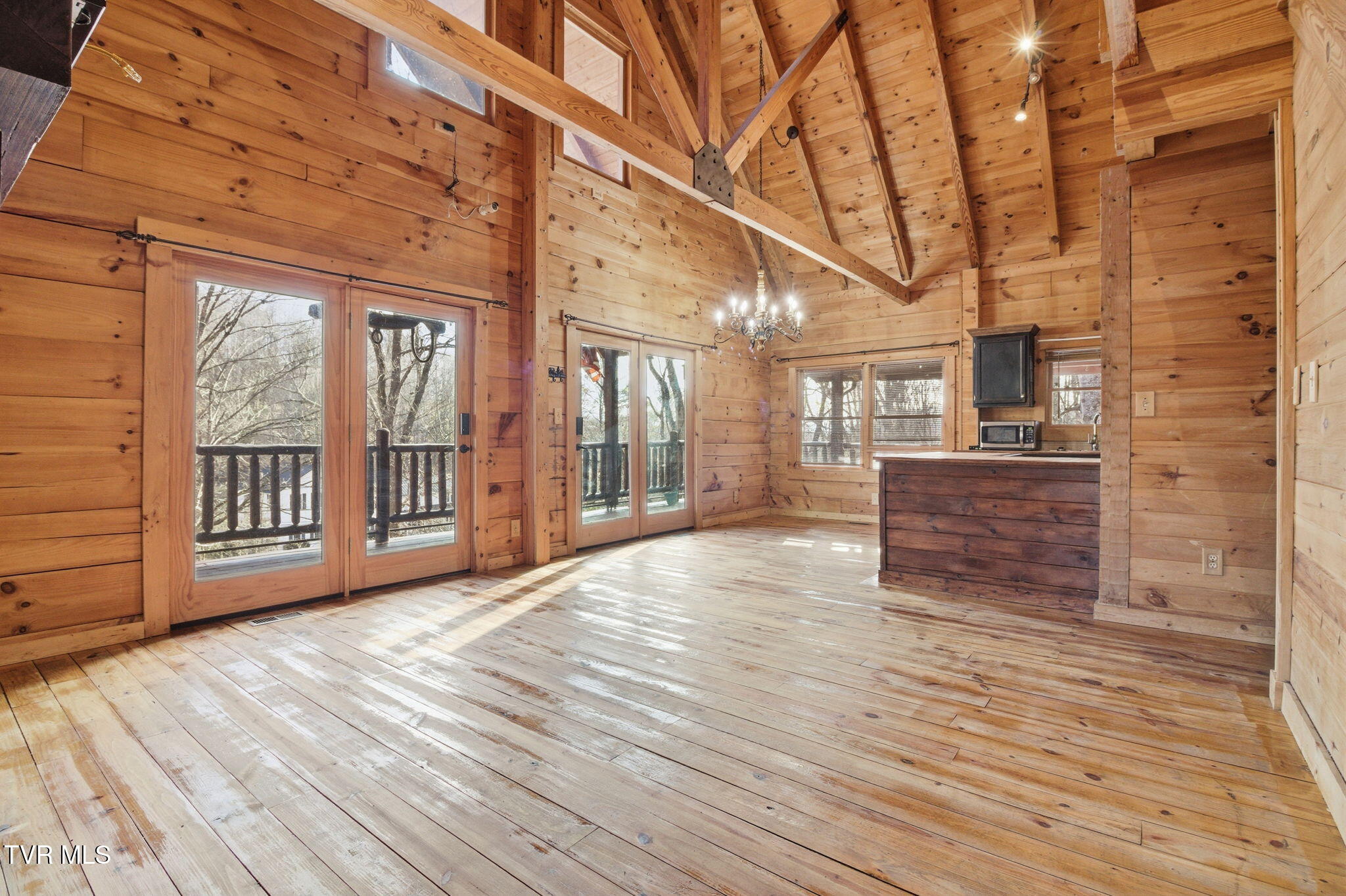 24481 Walden Road Abingdon, VA 24210 - Photo 11 of 38 16-web-or-mls-DZ3A4205