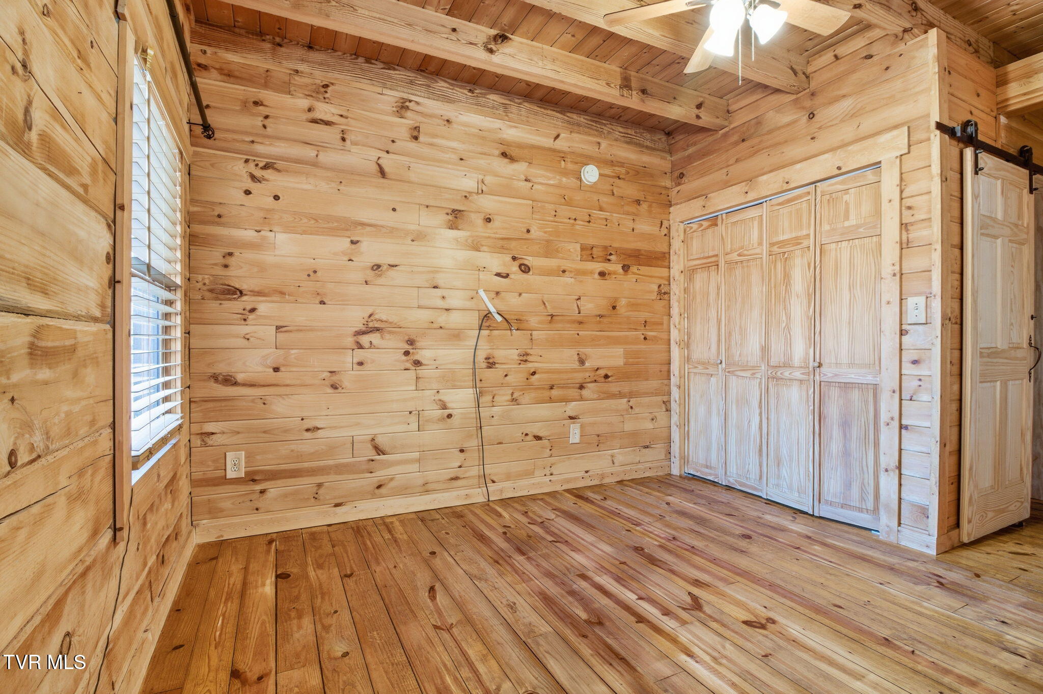 24481 Walden Road Abingdon, VA 24210 - Photo 13 of 38 19-web-or-mls-DZ3A4217