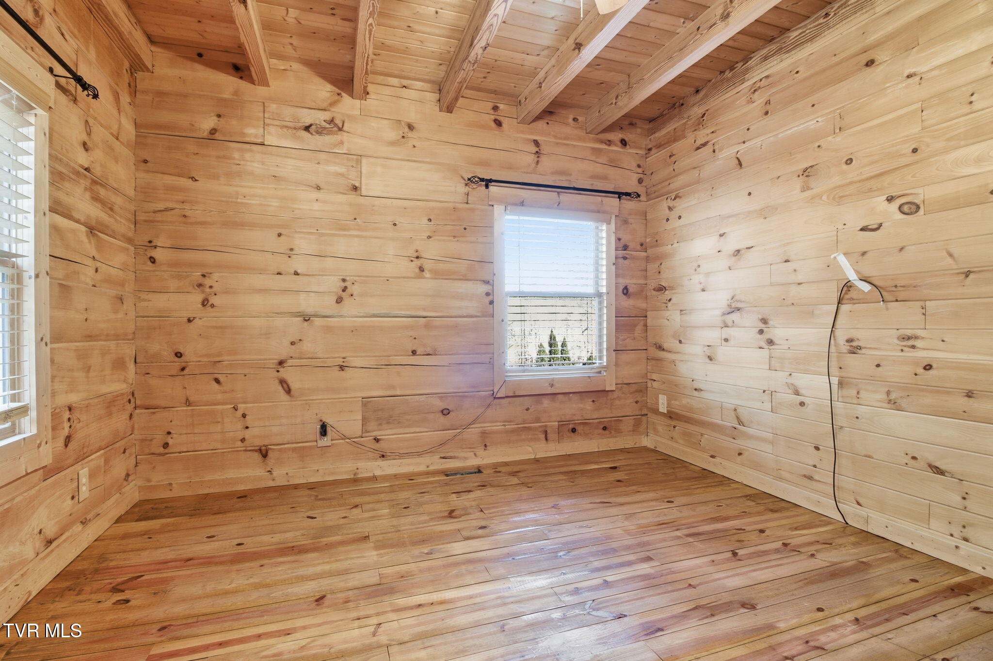 24481 Walden Road Abingdon, VA 24210 - Photo 16 of 38 18-web-or-mls-DZ3A4213