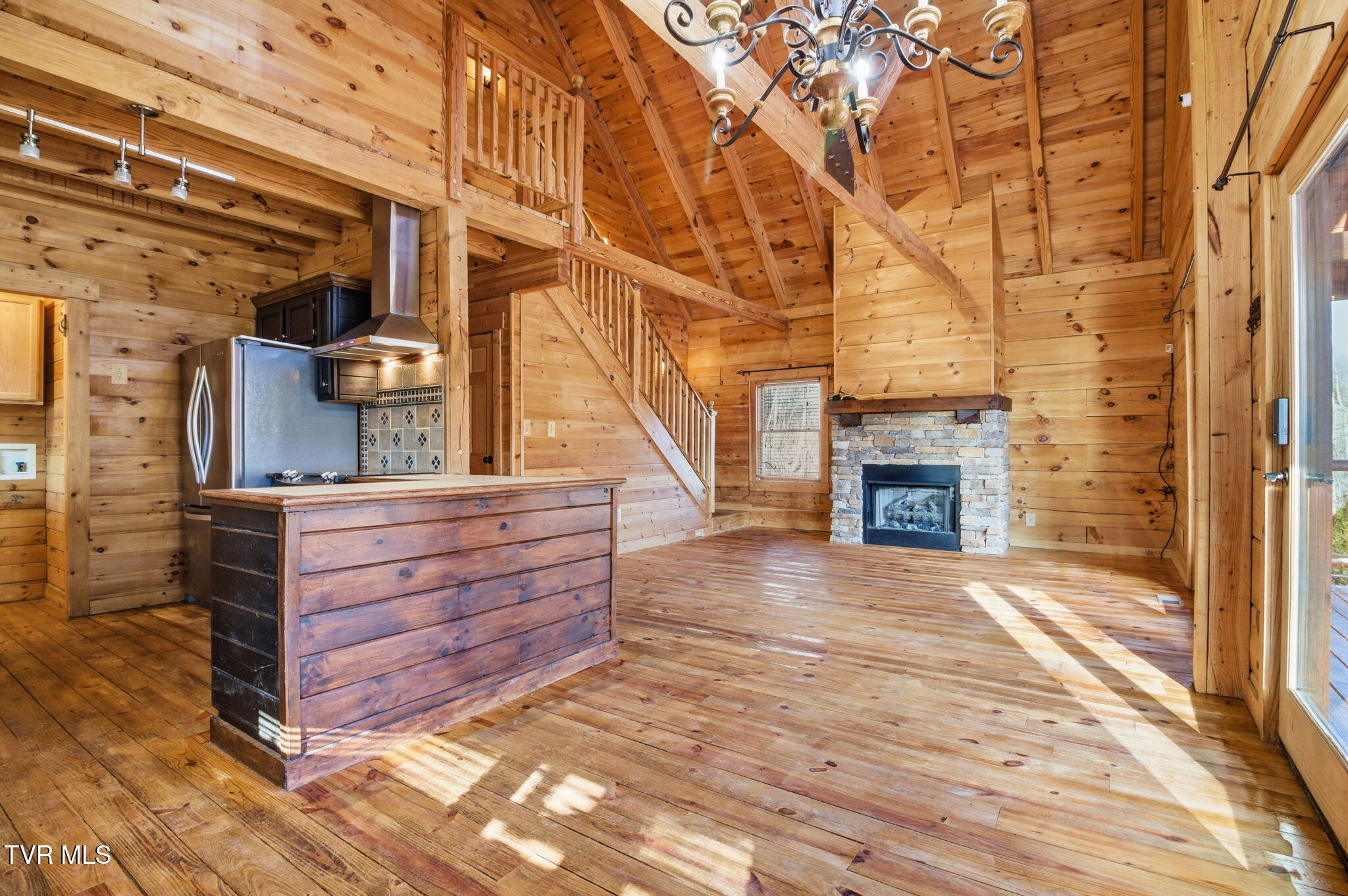 24481 Walden Road Abingdon, VA 24210 - Photo 5 of 38 14-web-or-mls-DZ3A4193