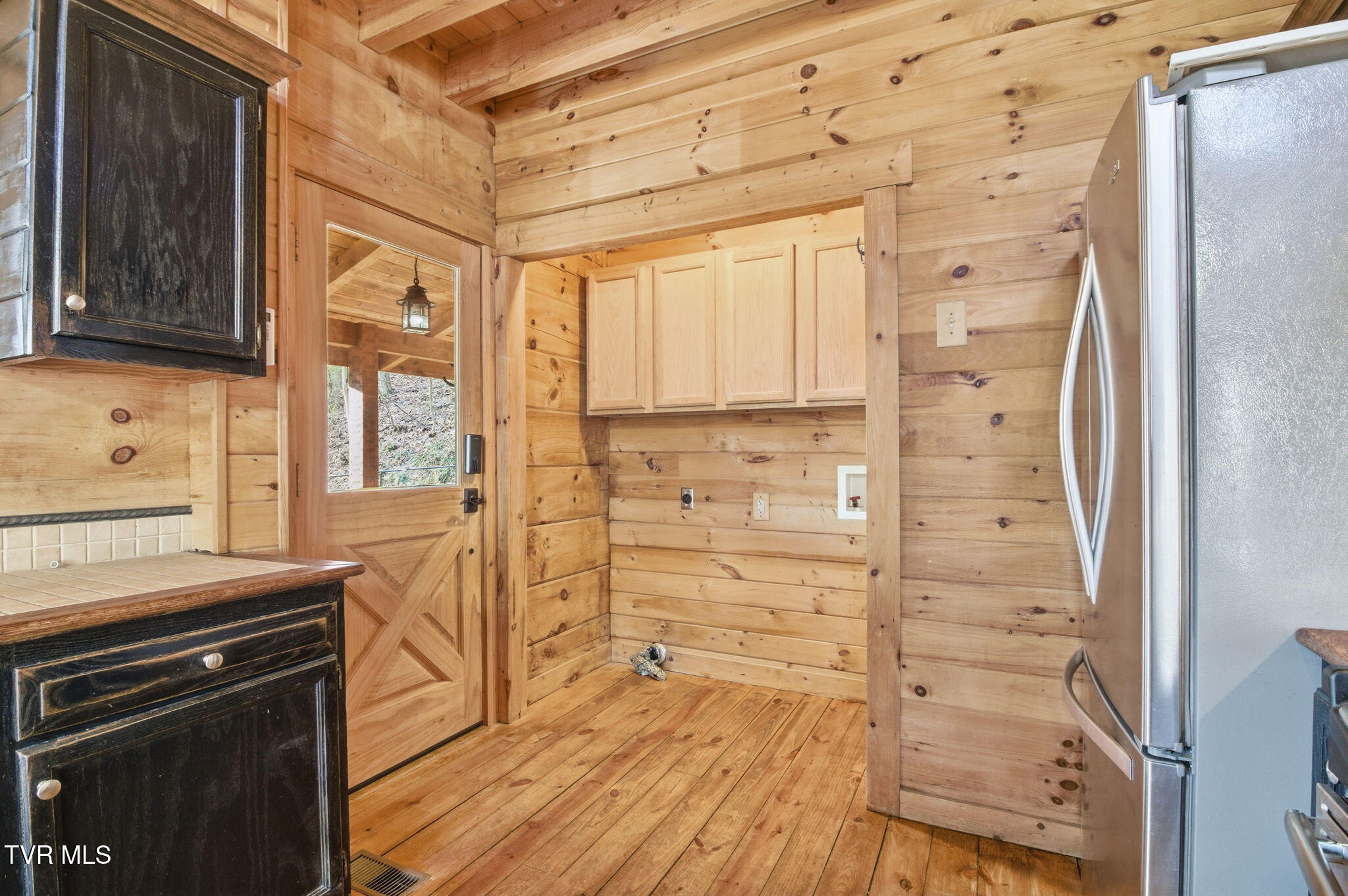 24481 Walden Road Abingdon, VA 24210 - Photo 9 of 38 13-web-or-mls-DZ3A4185