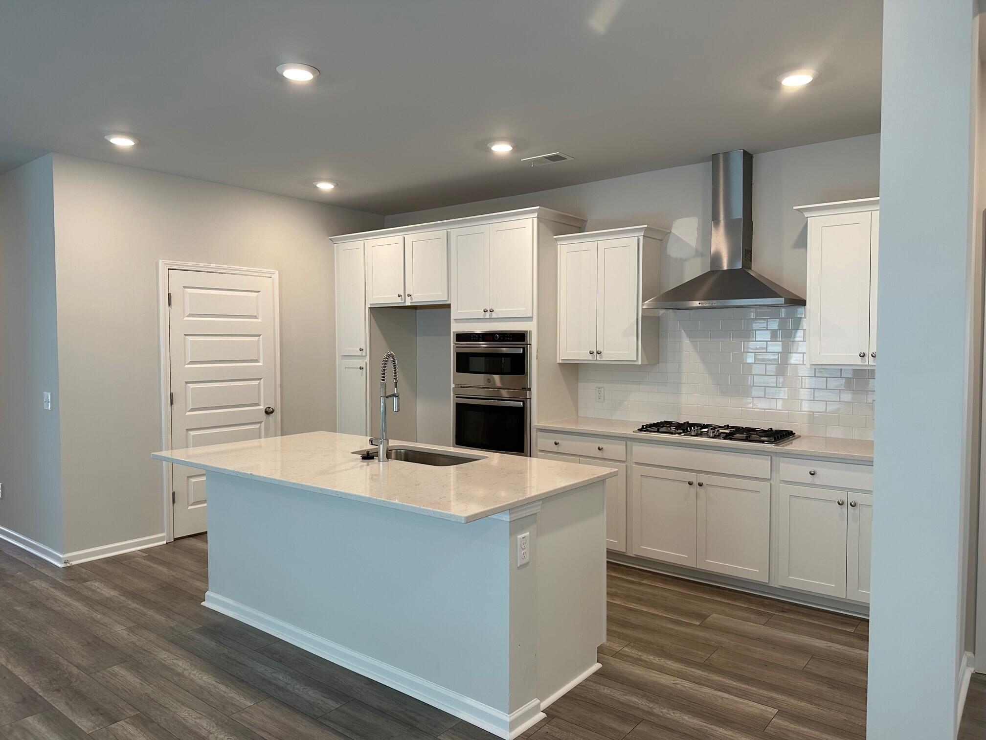 1035 Tulip Shell Street Summerville, SC 29485 - Photo 2 of 7 Waverly gourmet kitchen