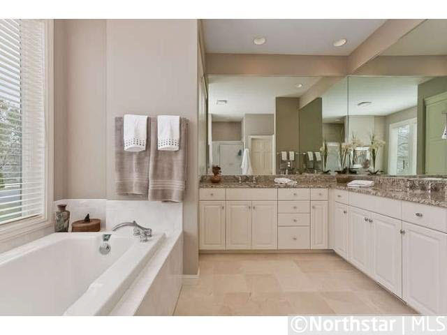 11015 Bell Oaks Estate Road Eden Prairie, MN 55347 - Photo 11 of 18